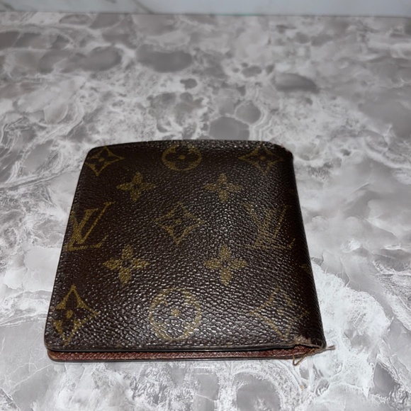Louis Vuitton monogram brown bifold wallet - Picture 2 of 10